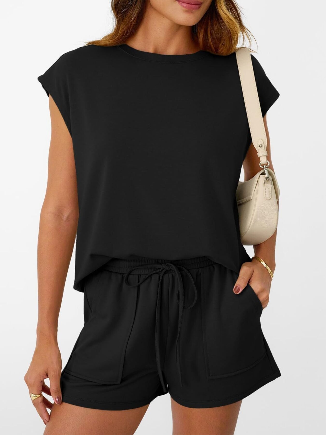 5c5697c0939d4c67a0564f1181b50a68-Max